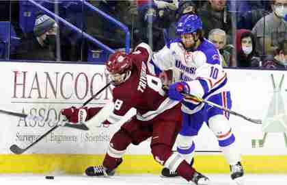 UMass Lowell's win caps Local 888’s renewal of hockey event for members