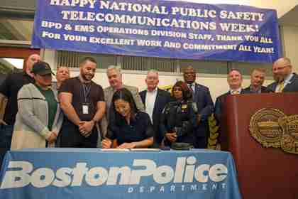 Mayor Wu Signs Executive Order Supporting 911 Dispatchers