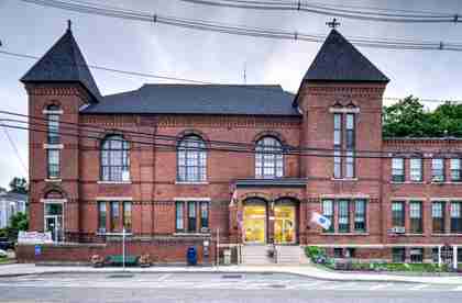 Salary survey pays off for Uxbridge clerical, Town Hall chapter